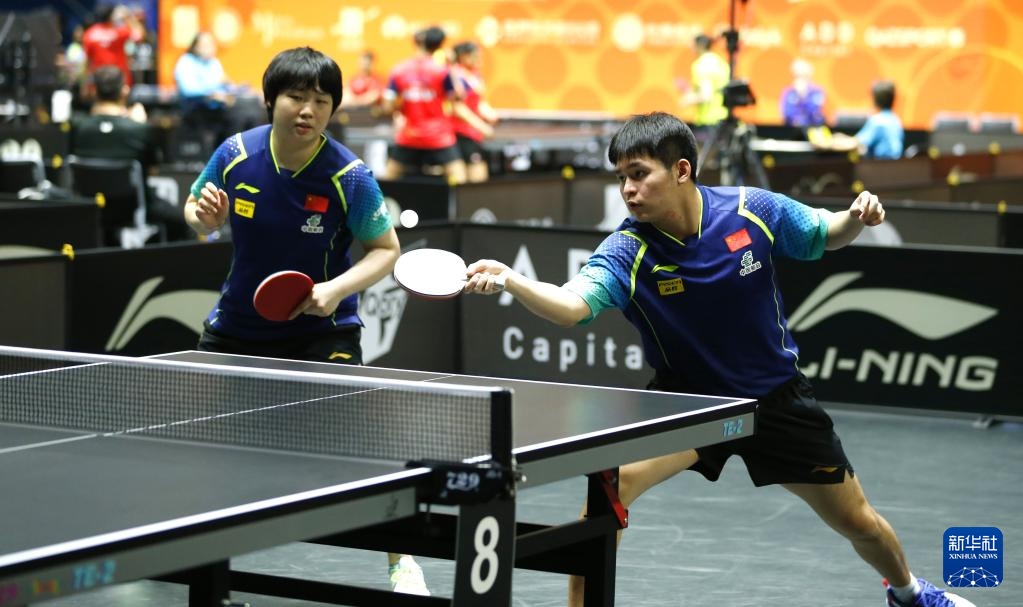 55分狂胜险破纪录！骑士4-0横扫热火晋级 米切尔22分希罗10中1