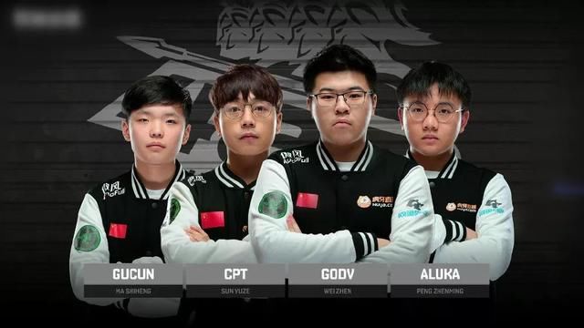 以窄形站位